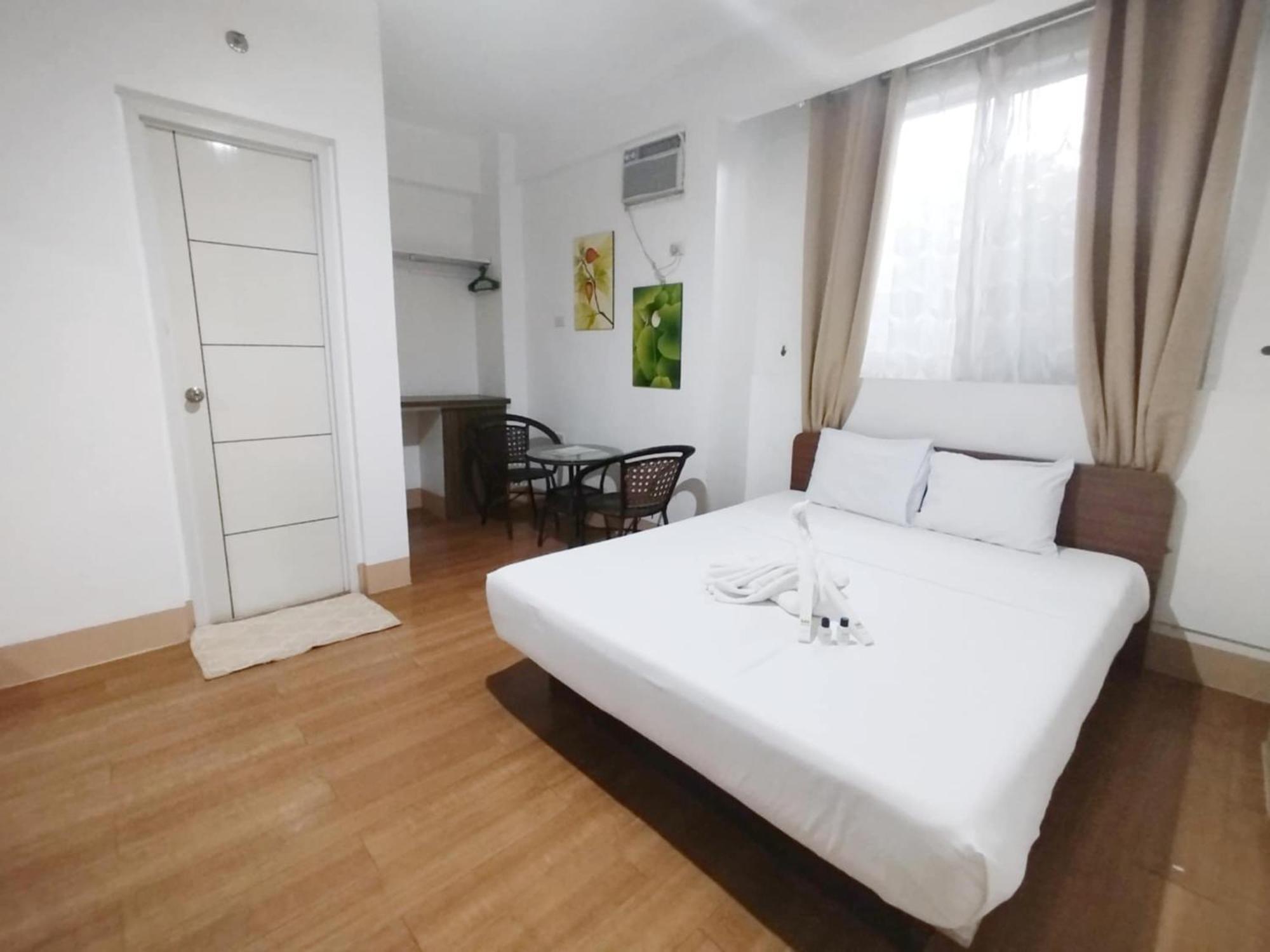 Sulit Budget Hotel Vmapa Manila Esterno foto