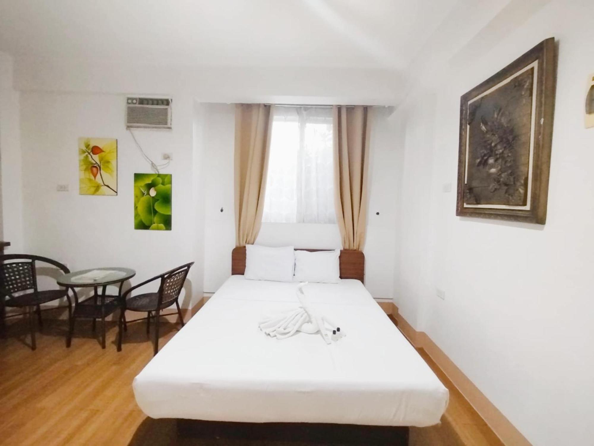 Sulit Budget Hotel Vmapa Manila Esterno foto
